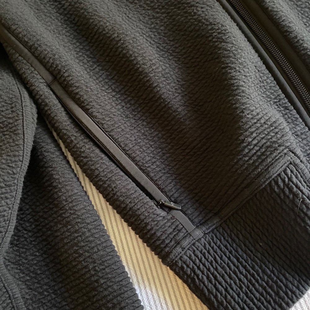 Lululemon Bomber Jacket - Picture 4 of 7